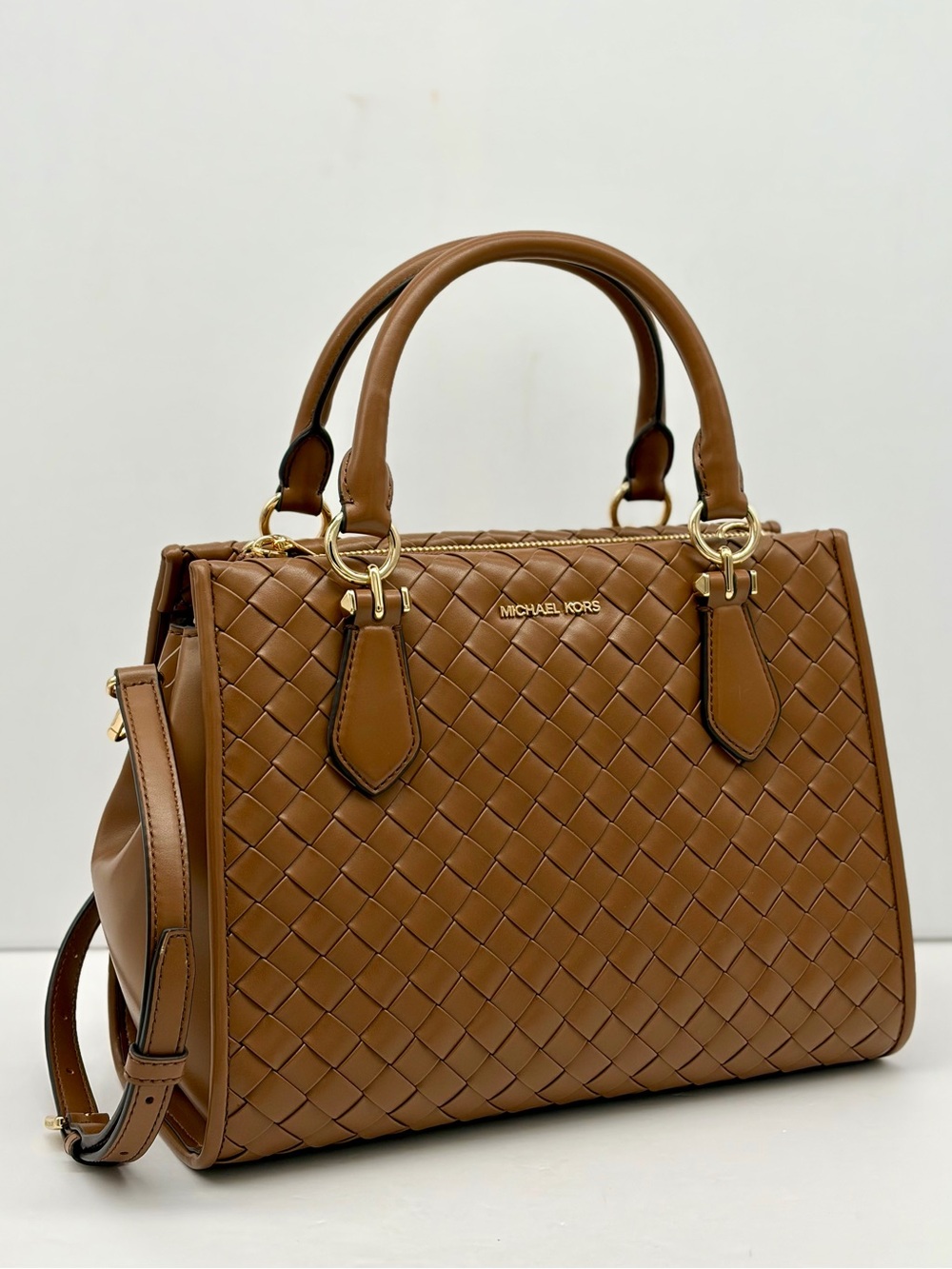 MICHAEL KORS Marilyn Medium Woven Satchel Crossbody Luggage - Picture 3 of 14